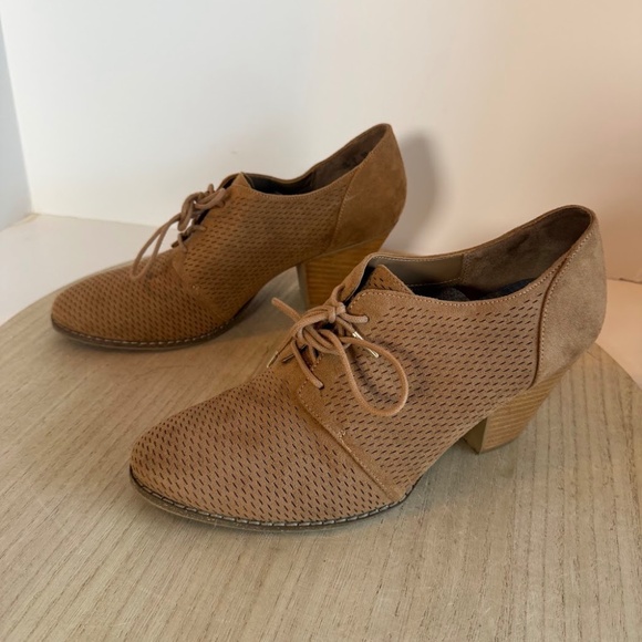 Dr. Scholl’s Women’s Suede Lace-Up Heeled Oxford Shoes Tan Brown US 10M - Picture 1 of 8